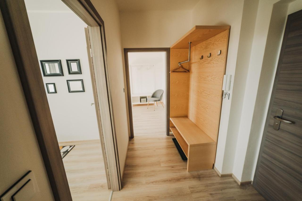 New Equipped Apartment In The City Center Plzen Bagian luar foto