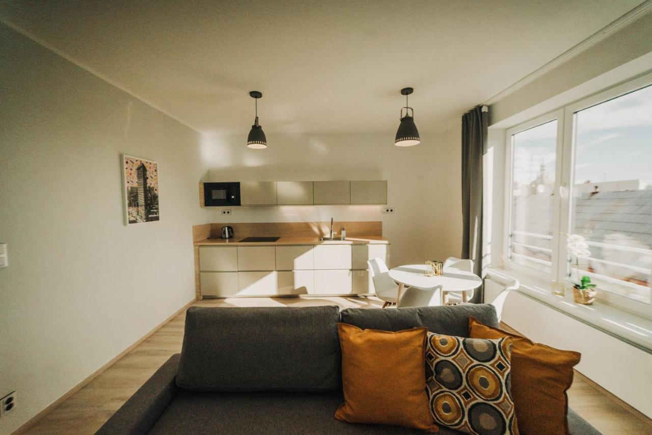New Equipped Apartment In The City Center Plzen Bagian luar foto