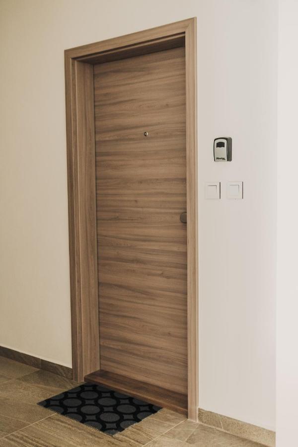 New Equipped Apartment In The City Center Plzen Bagian luar foto